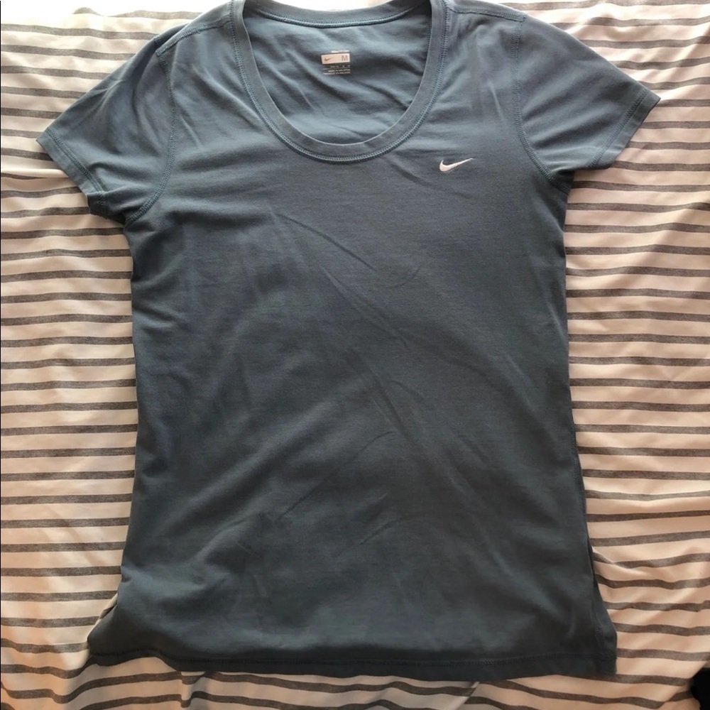 Nike tee shirt